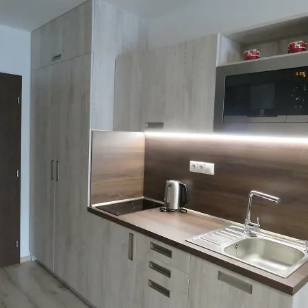 Apartman Bohemia アパート Podhájska