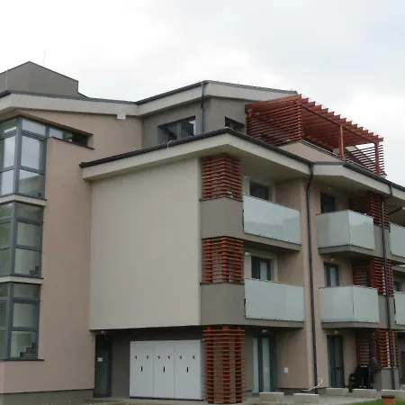 Apartman Bohemia アパート *